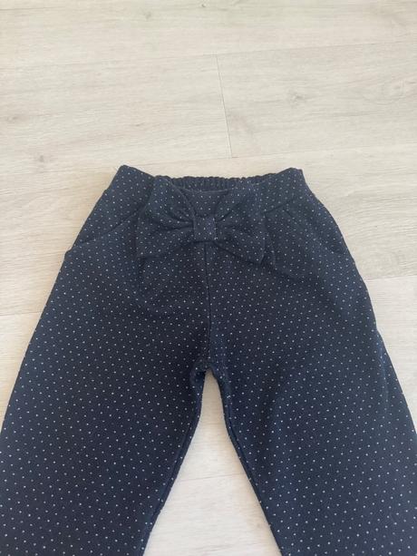 Krásne nohavice s mašľou a bodkami, 116