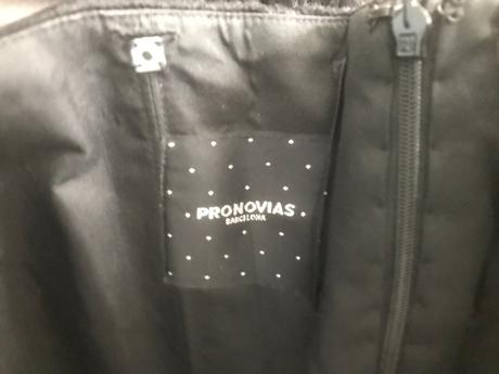 Šaty s pierkami, zn.pronovias barcelona, s