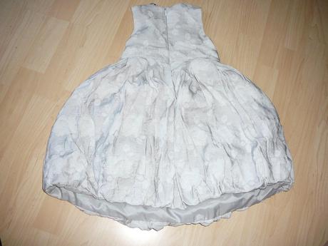 Dievcenske saty, lindex,104