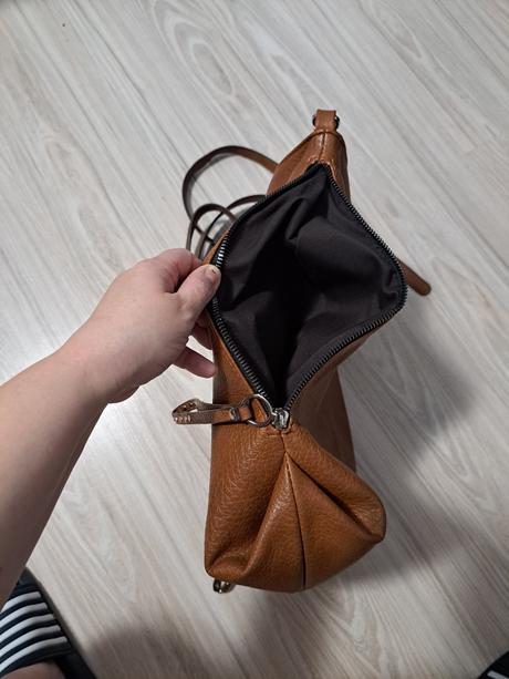 Velka kabelka bata, baťa