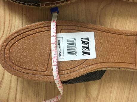 Šľapky s hadím vzorom, 39