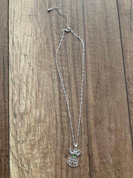 Retiazka z anjelom zn. avon (b29), avon