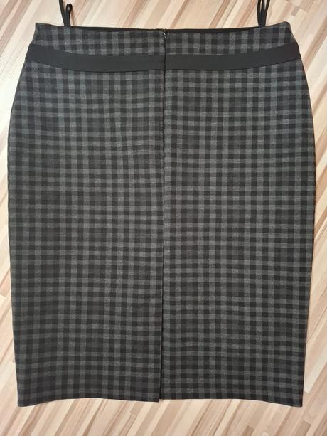 Kockovaná sukňa, l