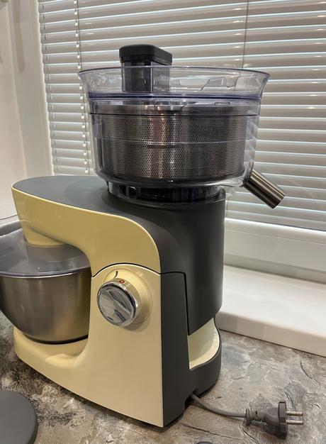 Kenwood khh30 multione 1000w kuchynský robot,