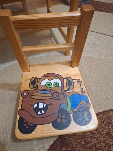 Detsky stol a stolicky mc gueen., 
