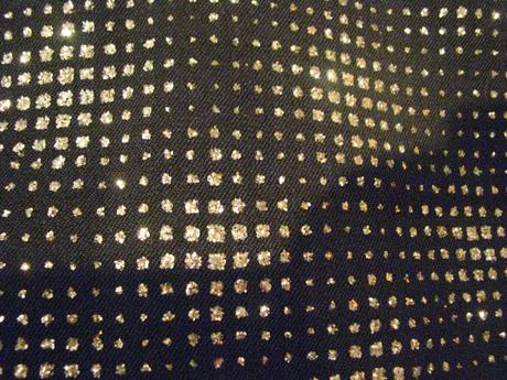 Pekný príležitostný top, s