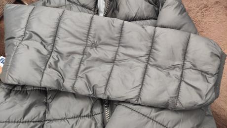 Prešívaná bunda, 128