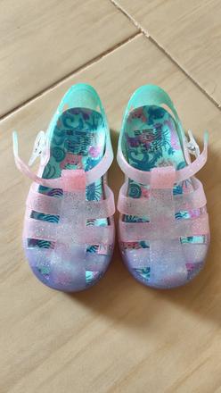 Gumené sandále, f&f,23