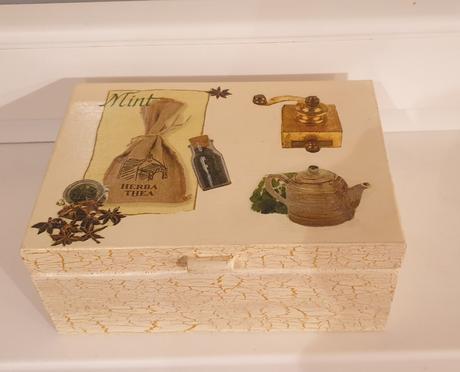 Kazeta na čaje drevená, 