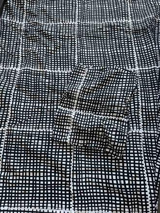 Ciernobiela posteľná bielizeň, 