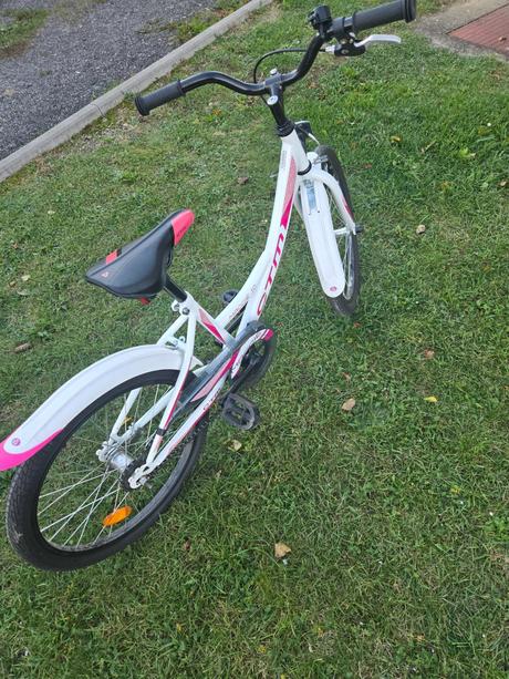 Dievčenský bicykel, ctm,20