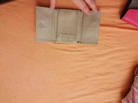 Dámska peňaženka, 