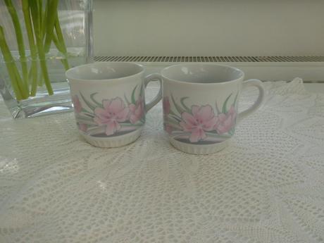 Šálka retro veľká 2 kusy, porcelán, 