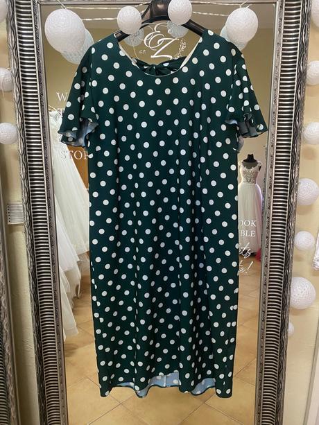 Dámske bodkované šaty, 48