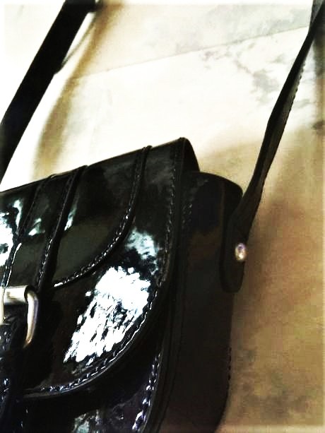 Laková kabelka, zara