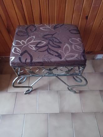 Taburetka,