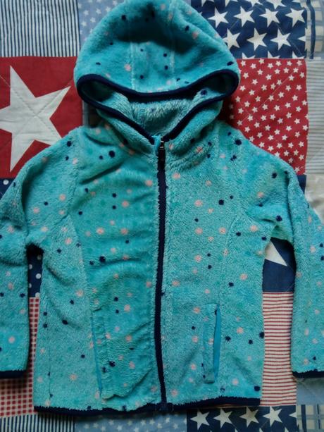 Tepla mikinka, lupilu,104