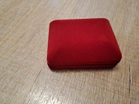 Darčeková krabicka,