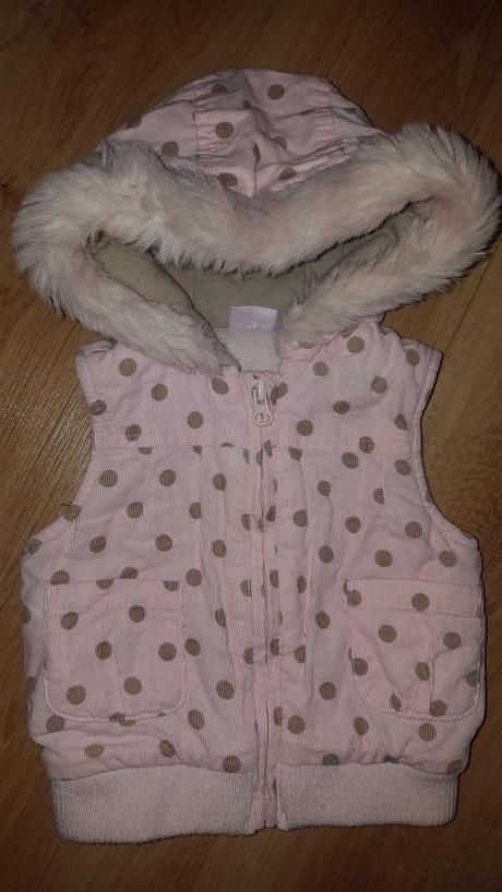 Bodkovaná vestička č.68, 68