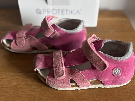 Ortopedické, protetika,32