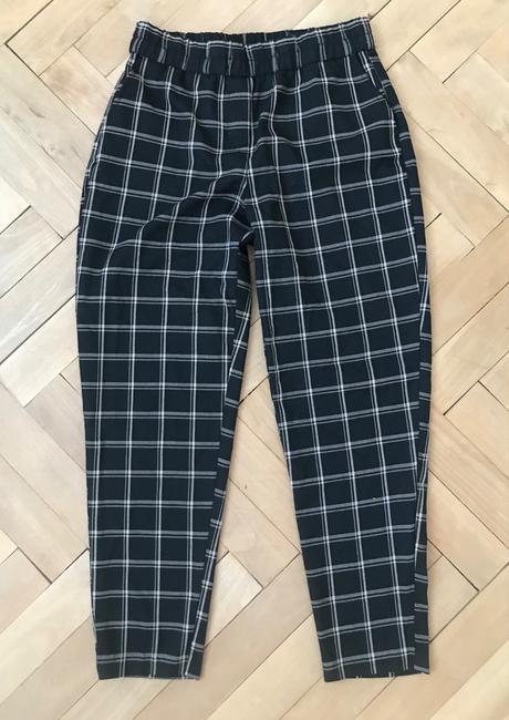 Reserved nohavice, reserved,s