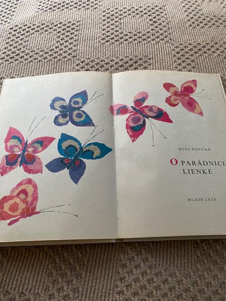 Stará retro kniha o parádnici lienke hana ponická,