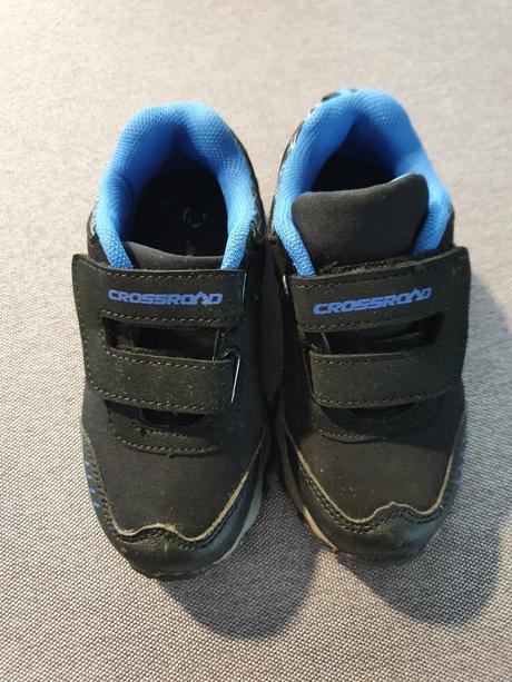 Športové topánky, 25