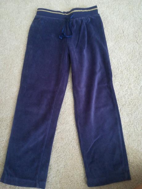 Tepláky, lupilu,110