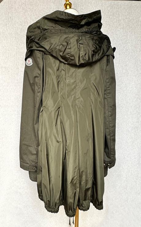 Moncler prechodná bunda, s