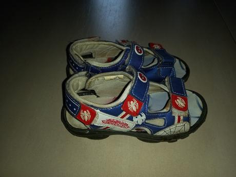 Sandálky spiderman, 30