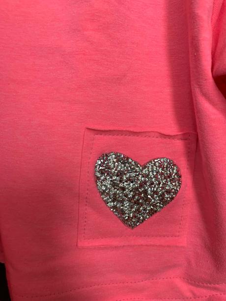 Neonova mikinka so srdieckom, 92