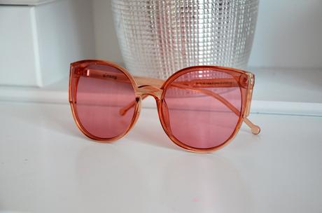 Dámske ružové okuliare, 