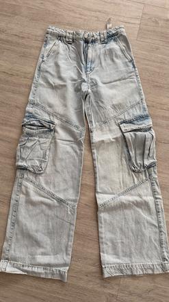 Kapcase 34, pull&bear,xs