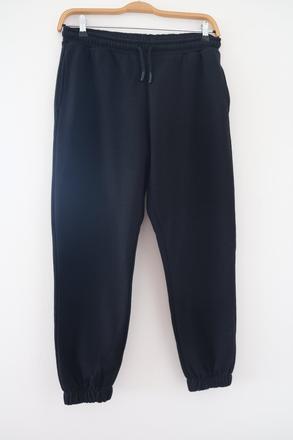 Tepláky č.4, reserved,l