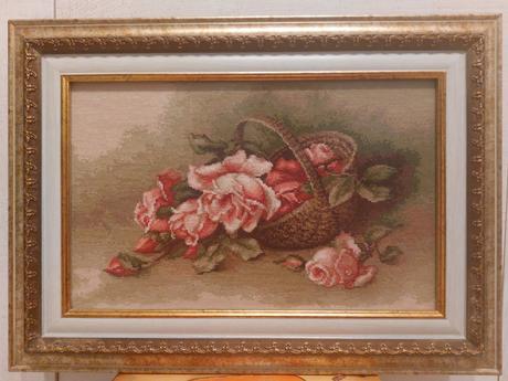 Ručne vyšívaný obraz " rúže v košíku ", 