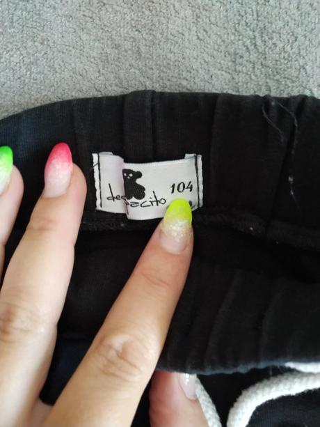 Tepláky pudlove, 104