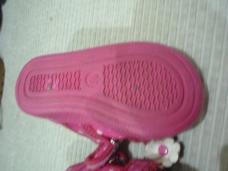 Sandalky, ren but,19