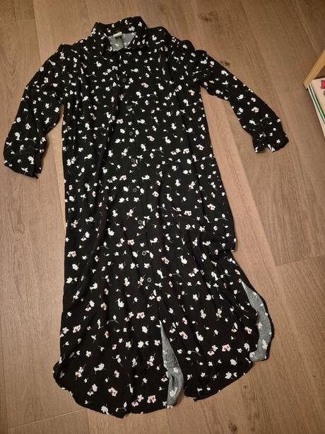 Kvetinové košeľové šaty, 38