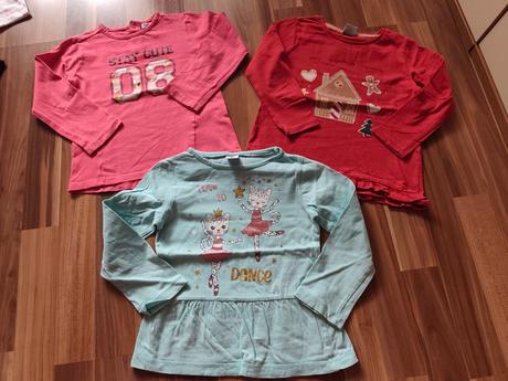 Balík vecí pre dievča vo veľkosti 3-4 roky, 104–116