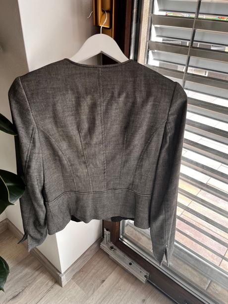 Bunda prechodná, 38