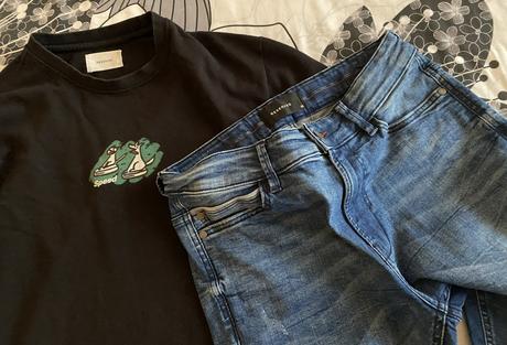 Potrhané rifle reserved v. 30, reserved,30