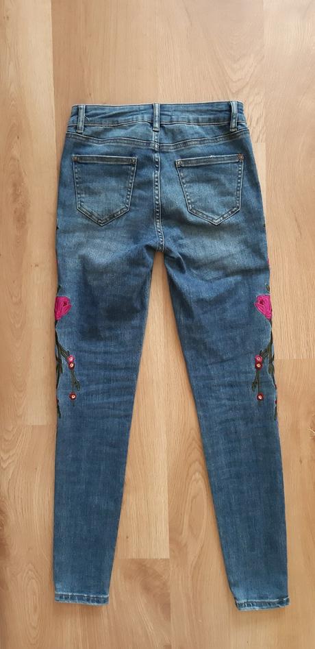 Kvetinové rifle, 34