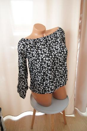 Kvetovaný top, m, m