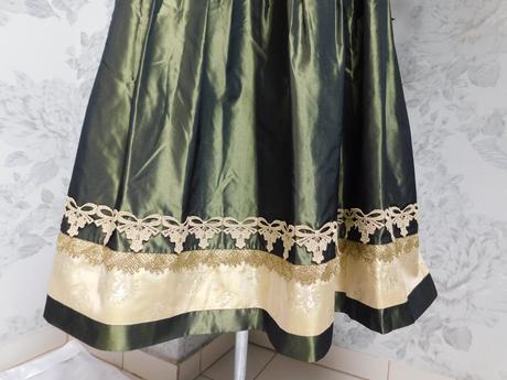 Helene straber luxusna hodvabna sukna ku kroju, 40