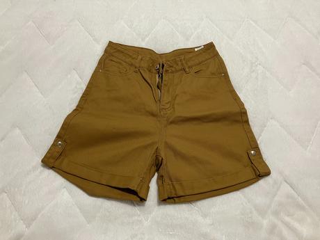 Kraťase s vysokým pásom, l