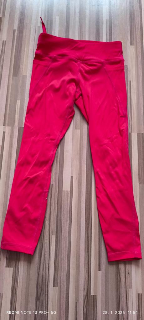 Športové legíny, 116