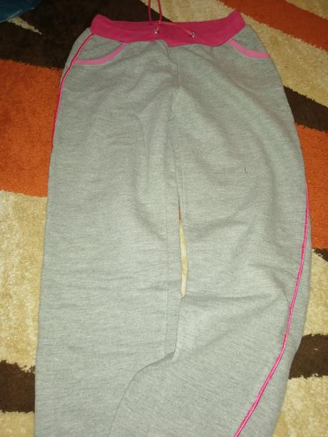 Mikinky a svetre, 122–134