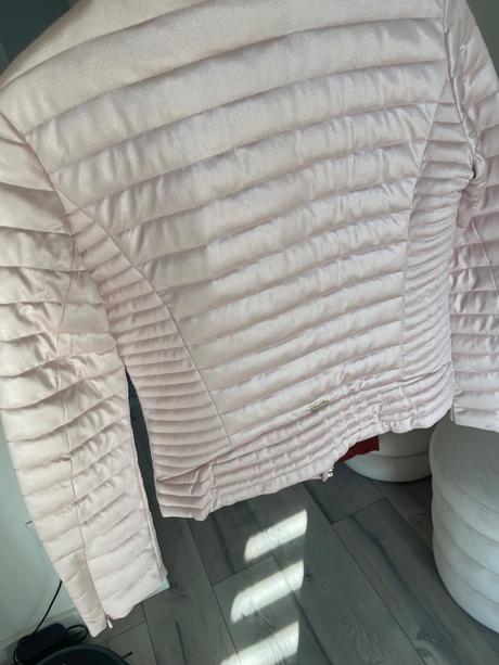 Guess bunda, guess,l