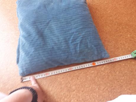 Modra obliecka na dekorativny vankus, 