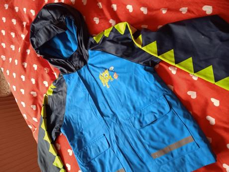 Bunda do dažďa, 116